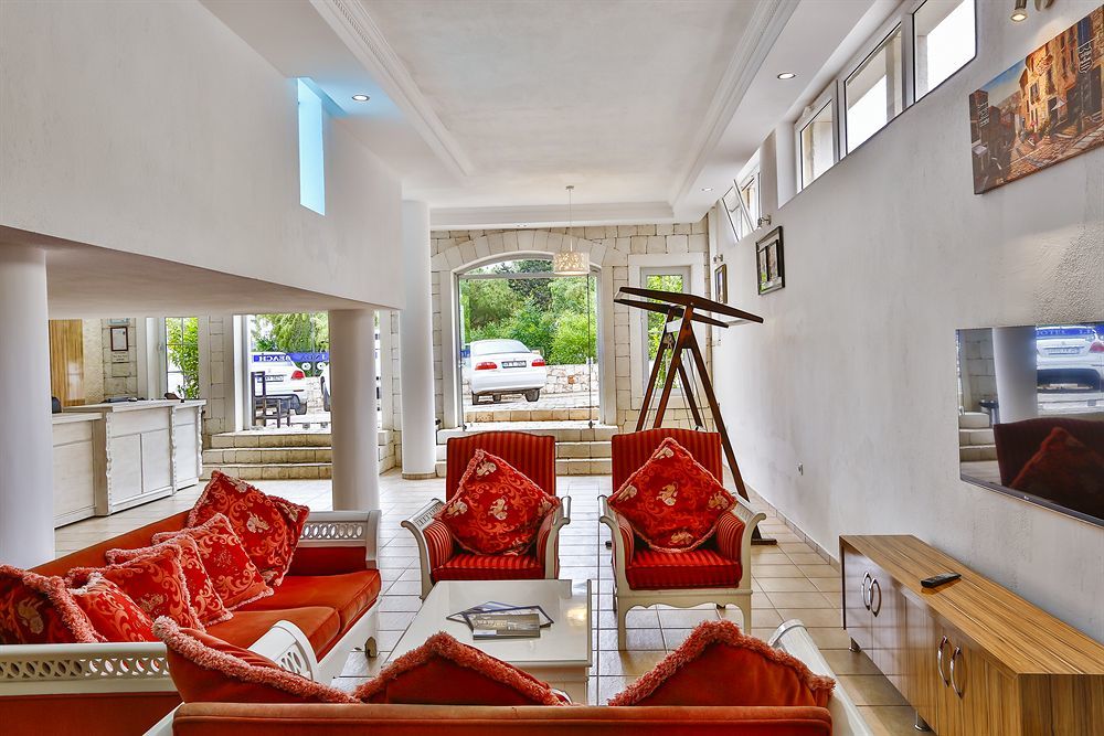Linda Class Hotel