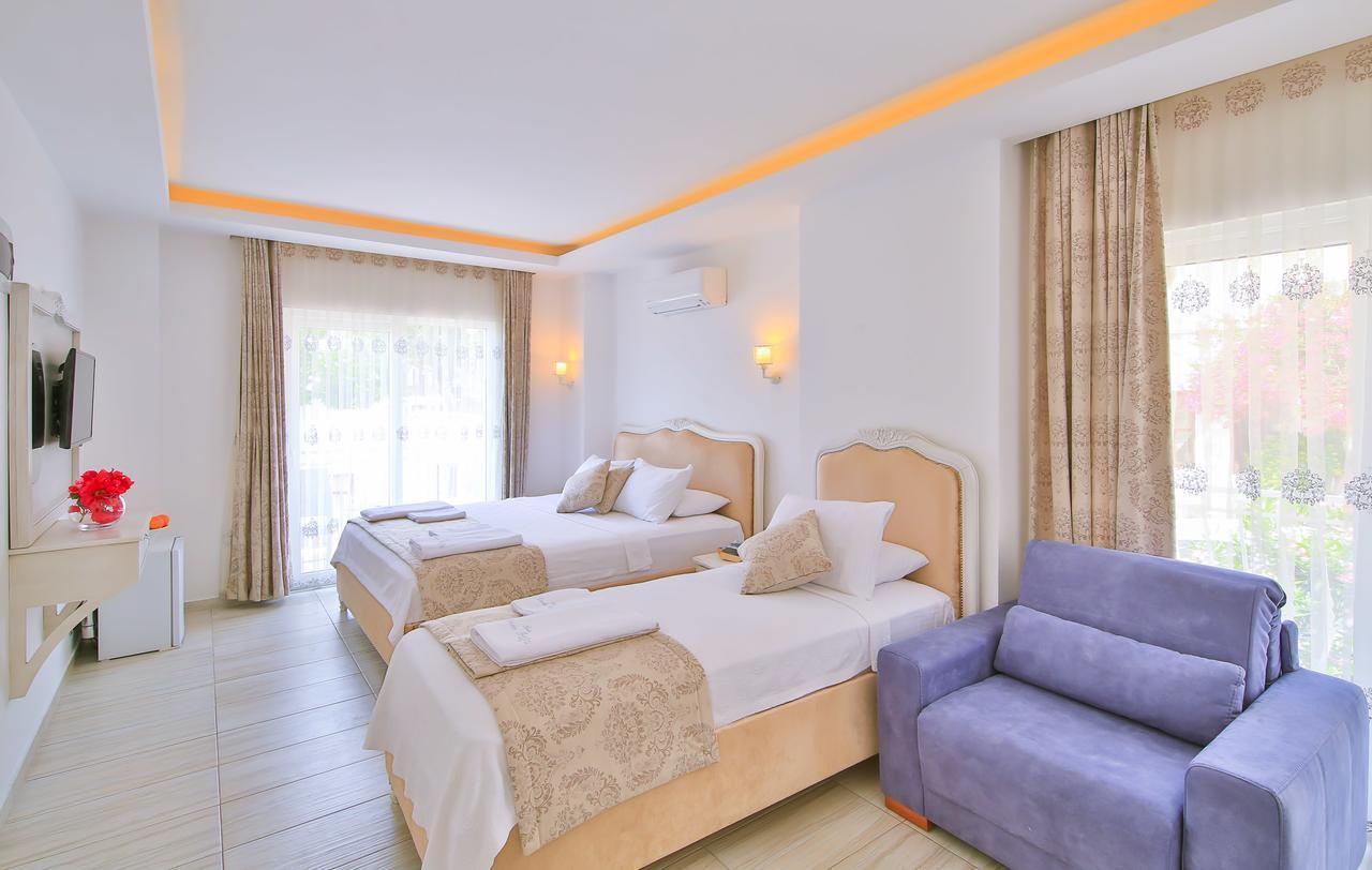 Hotel Linda Class