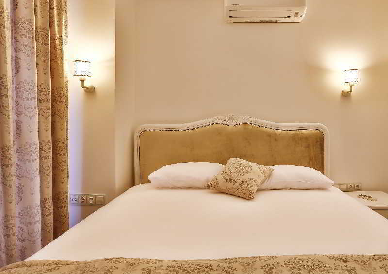 Linda Class Hotel