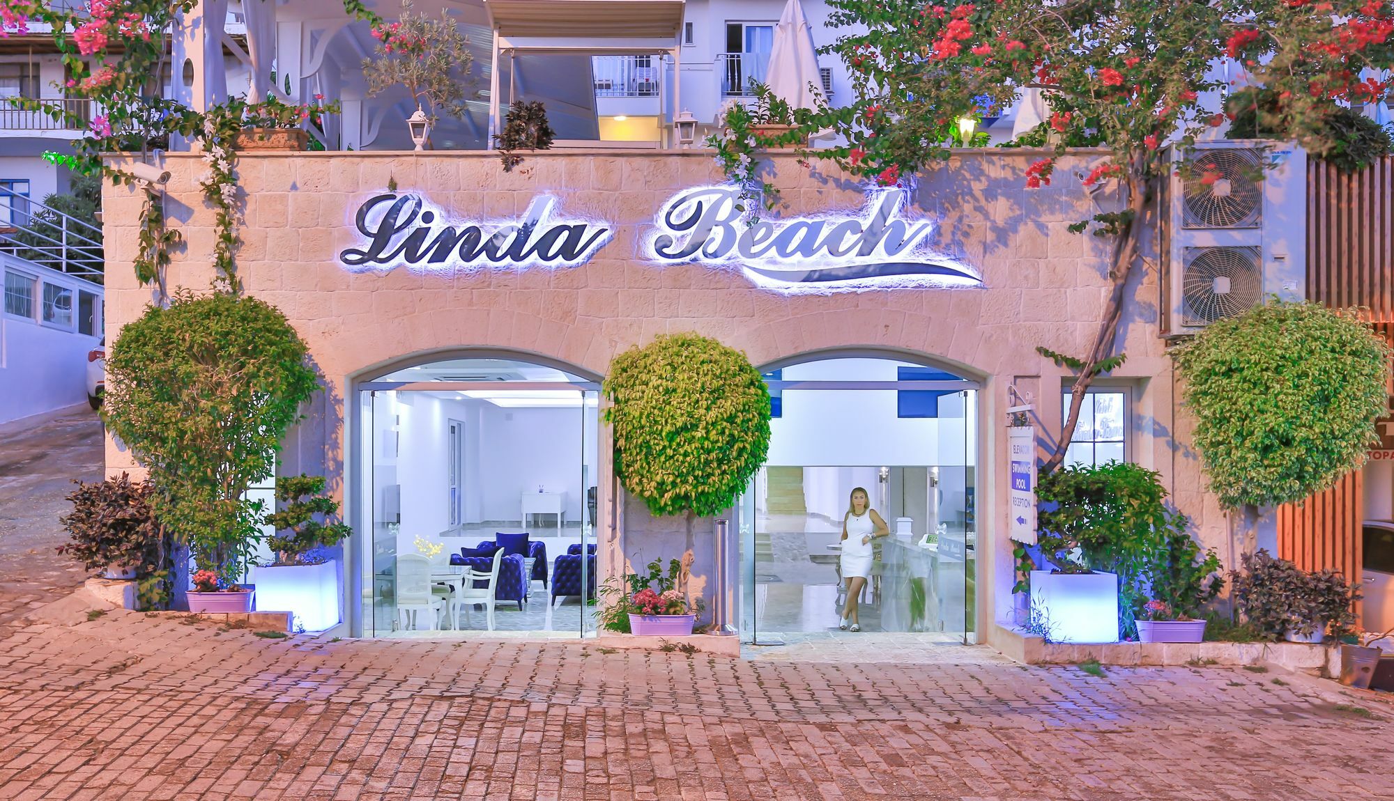 Linda Class